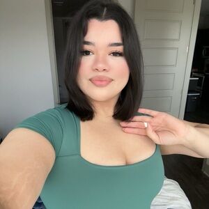 Meet your Posher, Dalila